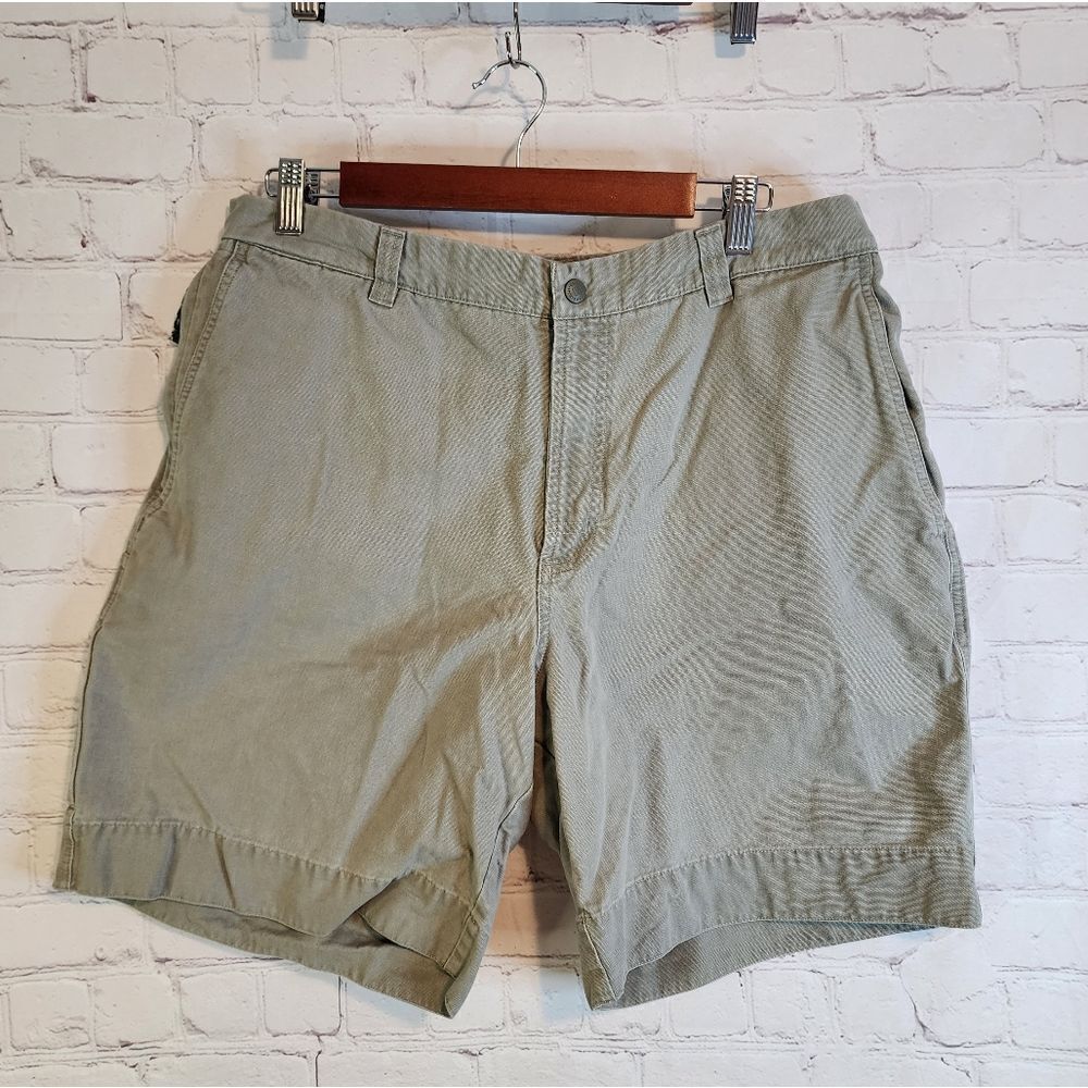 Men's Columbia flat front pants, size 36